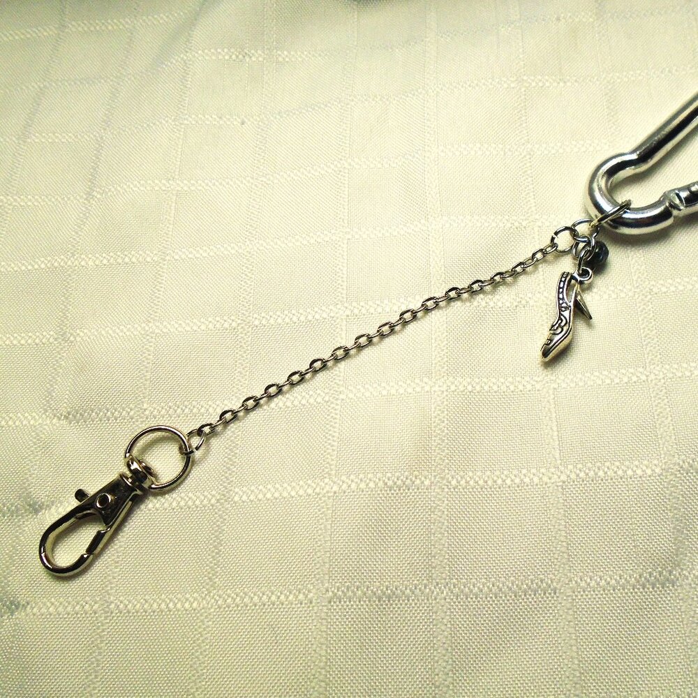 No.272. Handmade keyring with a ring and a carabiner clip